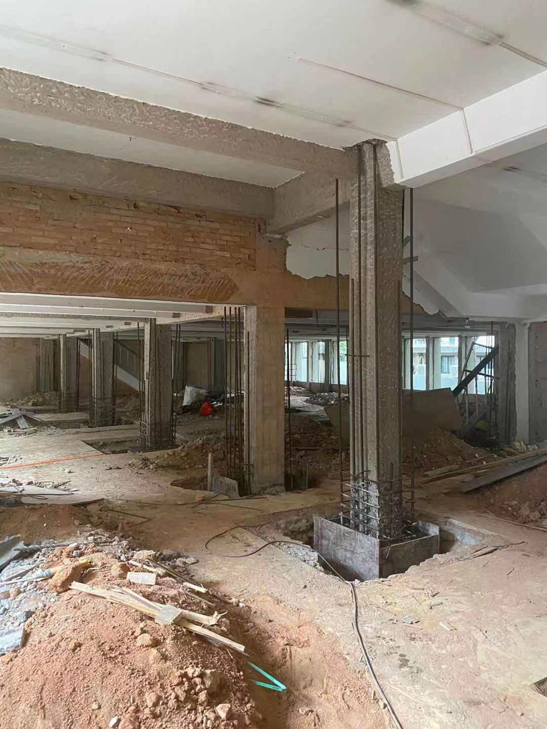 路面起皮，，脱皮要怎么才华阻止？？？