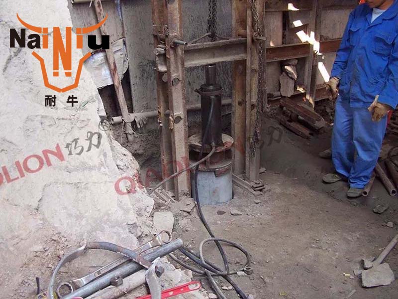 高强混凝土为什么要选用硅酸盐水泥或通俗硅酸盐水泥？？？？（二）