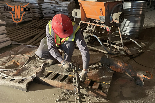 怎样充分的养护好灌浆料？？？