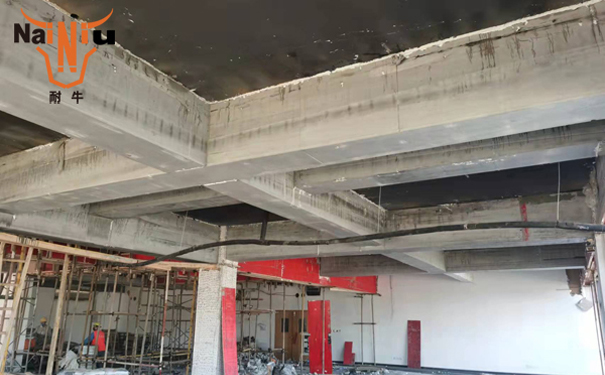 防水涂料变质后有哪些变质体现呢？？？？？？